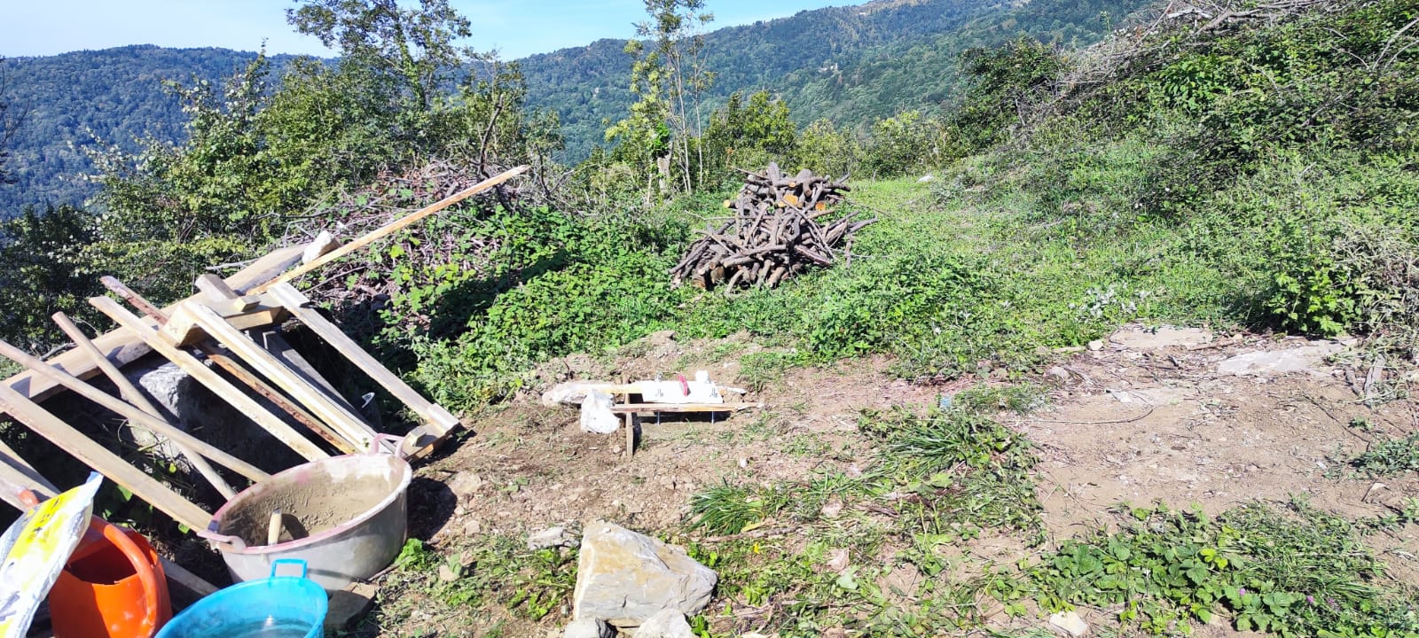 Inizio costruzione colonna