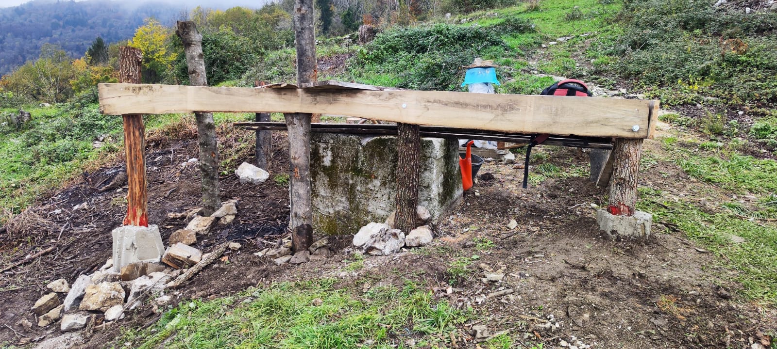 montaggio sostegni verticali